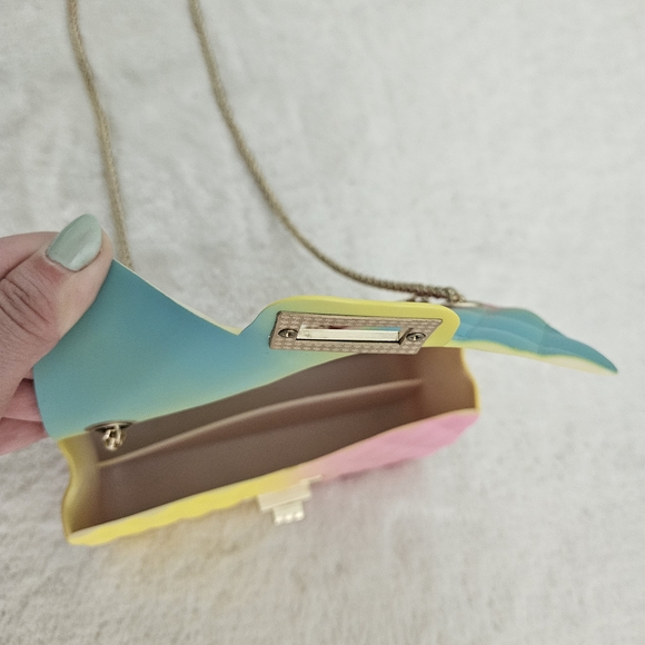 NEW Rainbow Quilted Colorful Gold Chain Bag Pastel Y2K Girlhoodcore Vegan - Picture 7 of 10